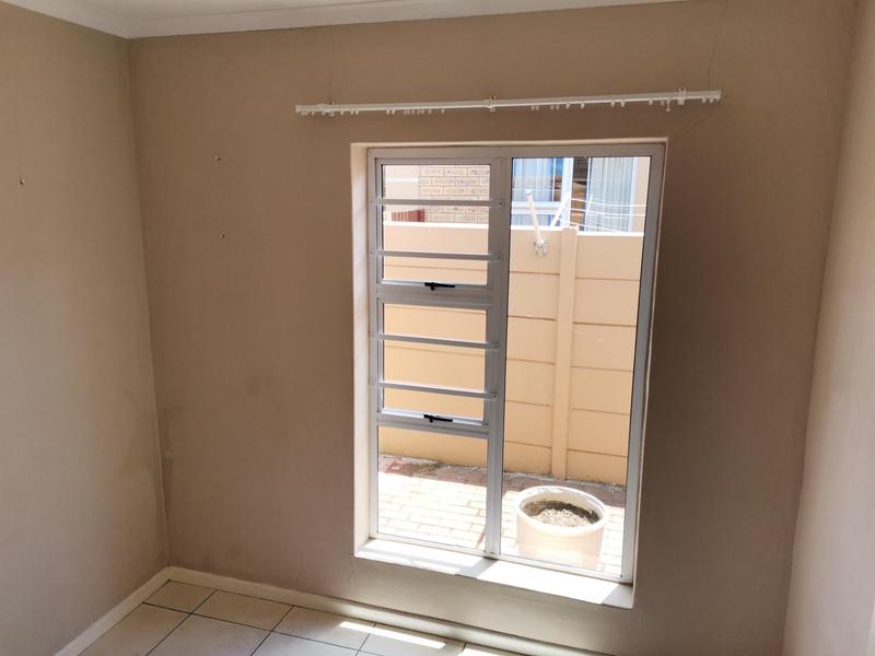 To Let 2 Bedroom Property for Rent in Vredekloof Western Cape